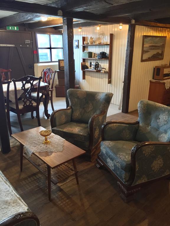 Einarshusid Guesthouse Bolungarvik Bagian luar foto