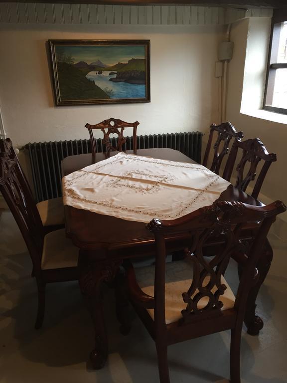 Einarshusid Guesthouse Bolungarvik Bagian luar foto